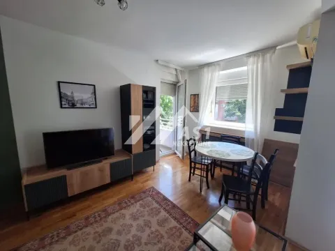 Izdavanje, trosoban stan, 63m², Grbavica, Novi Sad Sve Podlokacije - image 2