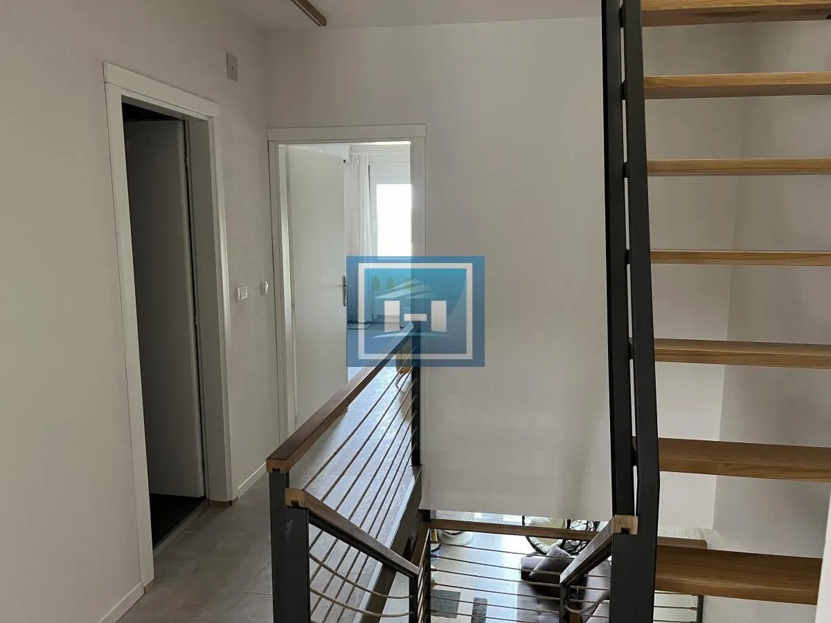 Prodaja, stan, 170m², Sarina Medja, Jagodina