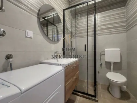 Izdavanje, dvosoban stan, 60m², Radanovići, Kotor - image 10