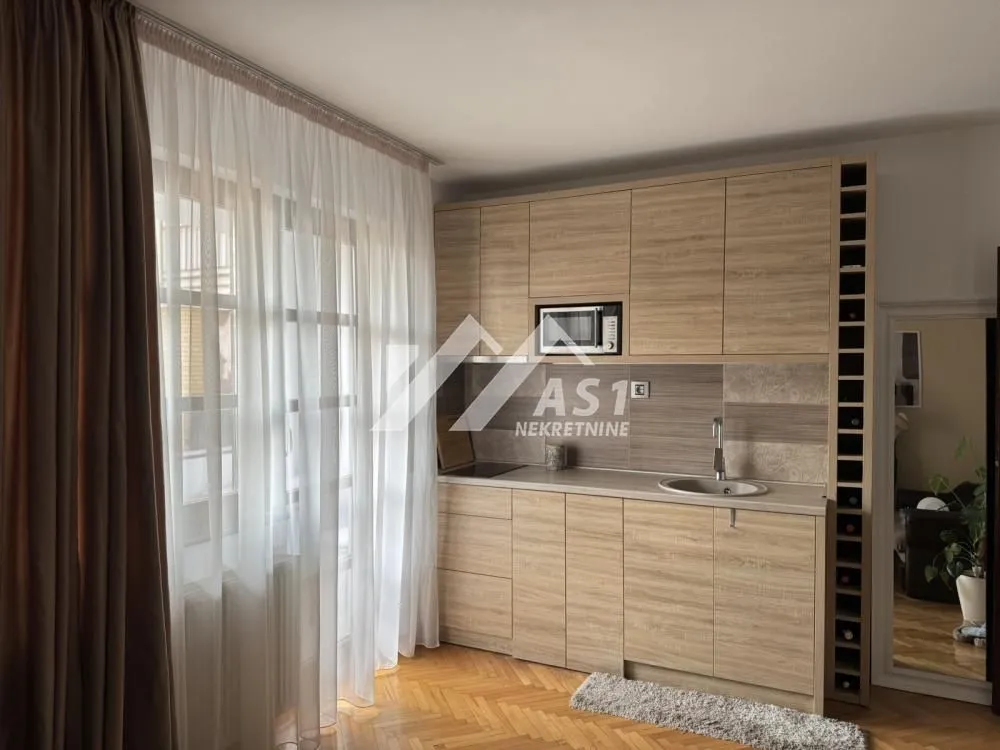 Rent, two bedroom apartment, 45m², Bulevar Oslobodjenja, Novi Sad Sve Podlokacije