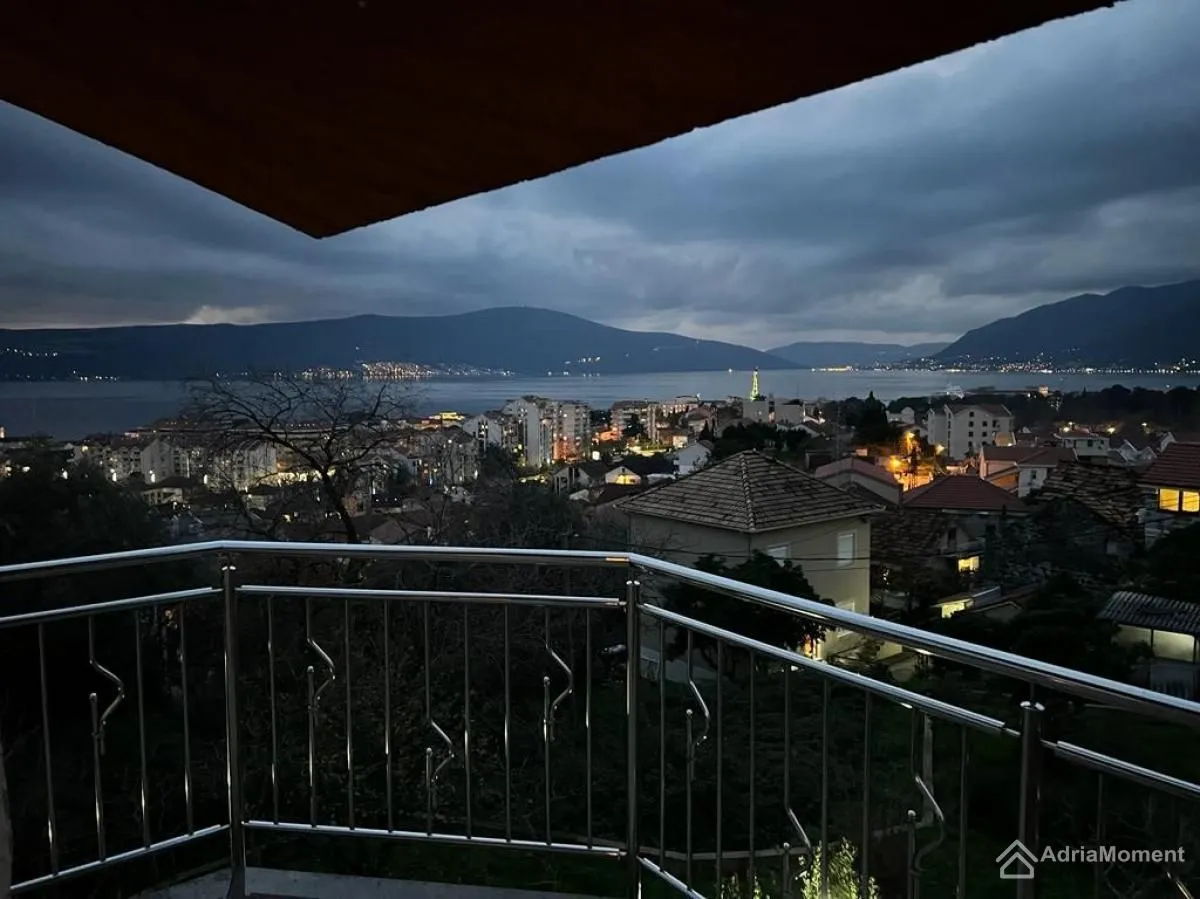 Prodaja, kuća, 194m², Tivat, Crna Gora