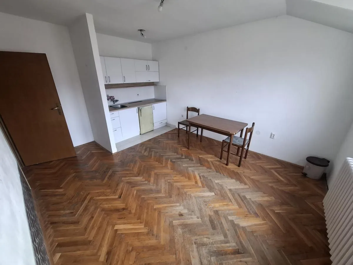 Izdavanje, jednosoban stan, 32m², Novo naselje, Novi Sad