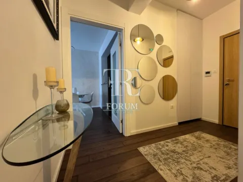 Izdavanje, dvosoban stan, 70m², Vezirov Most, Podgorica - image 5