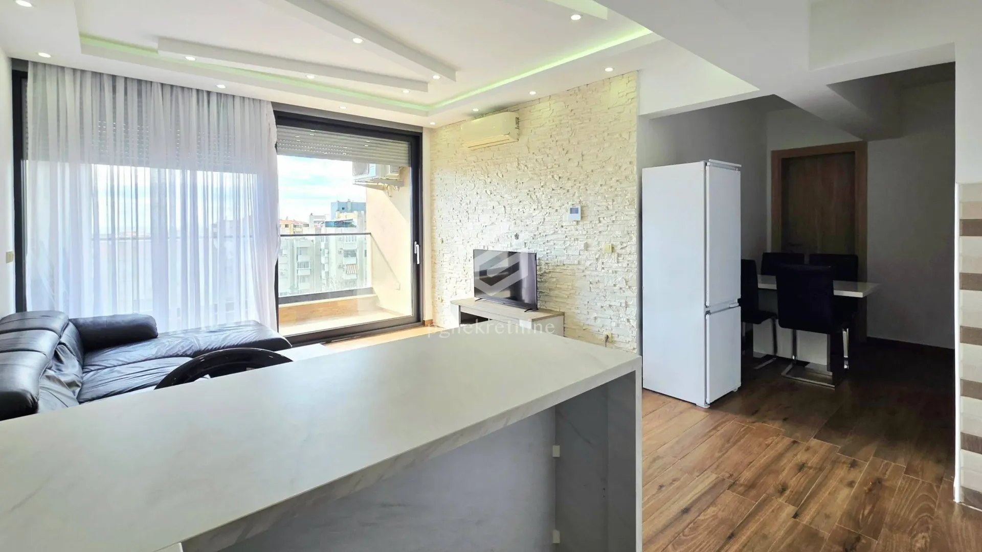 Rent, two bedroom apartment, 69m², Centar, Bar