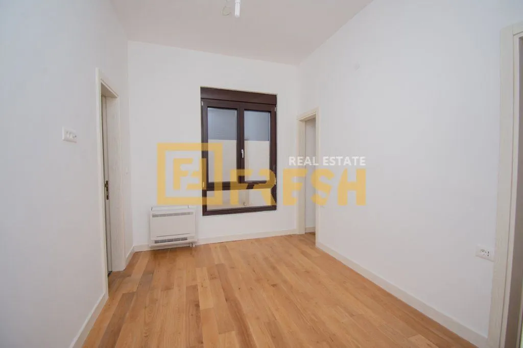 Prodaja, trosoban stan, 139m², Gornja Gorica, Podgorica