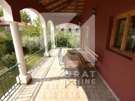 Rent, house, 200m², Dalmatinska ulica, Podgorica - image 26