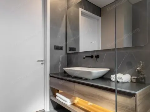 Sale, one bedroom apartment, 52m², Kotor, Crna Gora - image 13