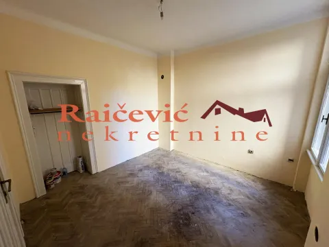Prodaja, četvorosoban stan, 91m², Stari Grad, Beograd - image 6