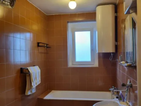 Izdavanje, trosoban stan, 83m², Palilula Sve Podlokacije, Beograd - image 7