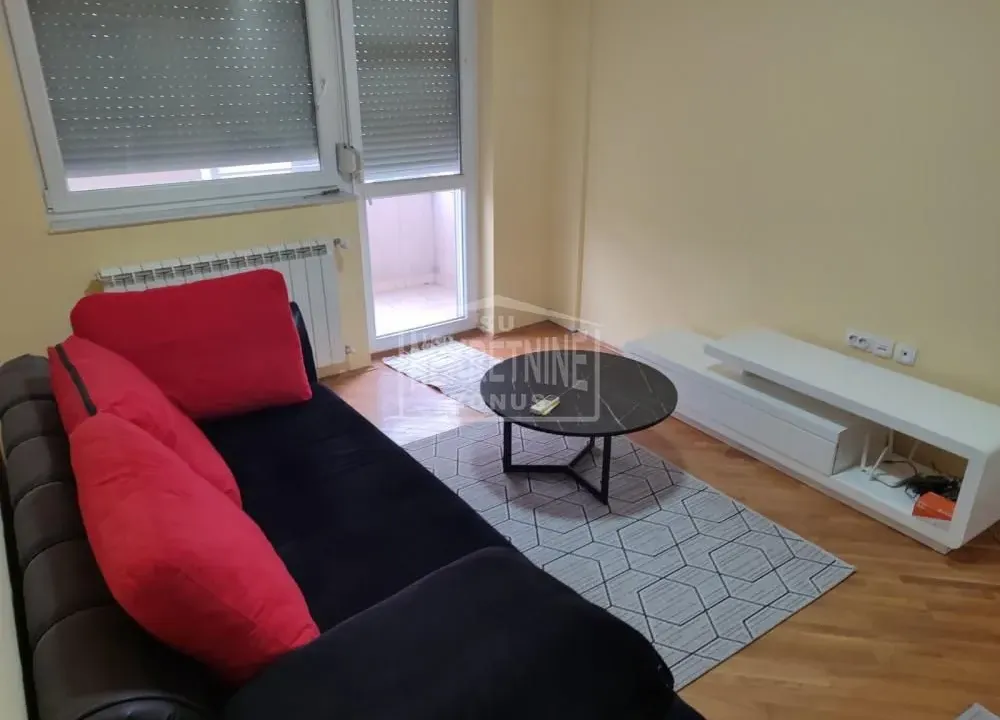 Prodaja, dvosoban stan, 52m², Centar, Subotica