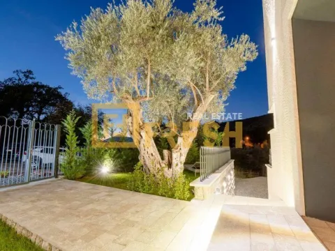 Sale, house, 240m², Budva, Crna Gora - image 35