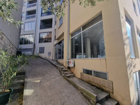 Izdavanje, poslovni prostor, 406m², Petrovac, Budva - image 6