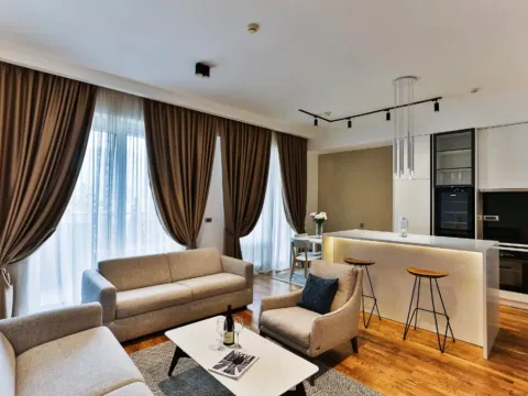 Izdavanje, dvosoban stan, 76m², Bečići, Budva - image 7