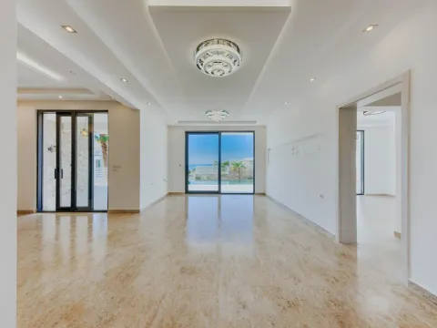 Prodaja, kuća, 365m², Utjeha, Bar - image 5