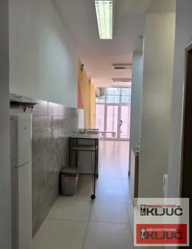 Rent, office space, 36m², Grbavica, Novi Sad Sve Podlokacije - image 7
