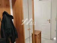 Izdavanje, trosoban stan, 50m², Centar, Novi Sad - image 8