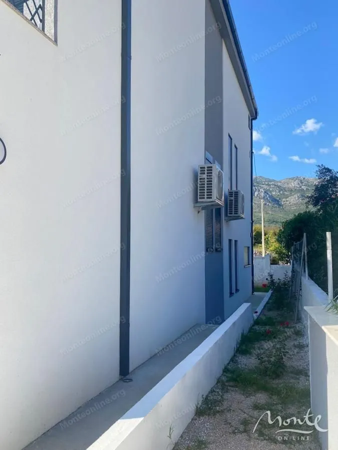 Sale, house, 385m², Bjeliši, Bar