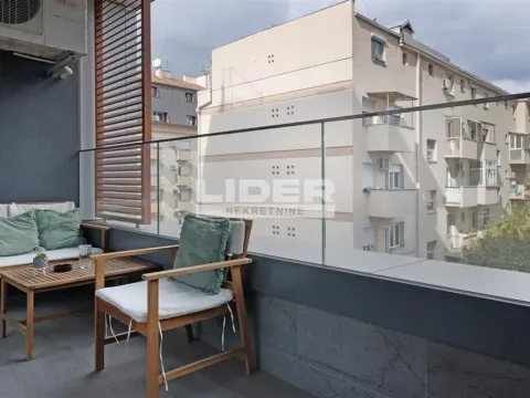 Izdavanje, trosoban stan, 88m², Savski Venac, Beograd - image 14