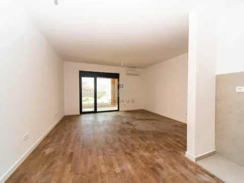 Sale, one bedroom apartment, 50m², Bar, Crna Gora - image 2