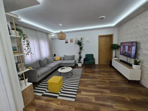 Sale, three bedroom apartment, 89m², Centar, Podgorica - image 6