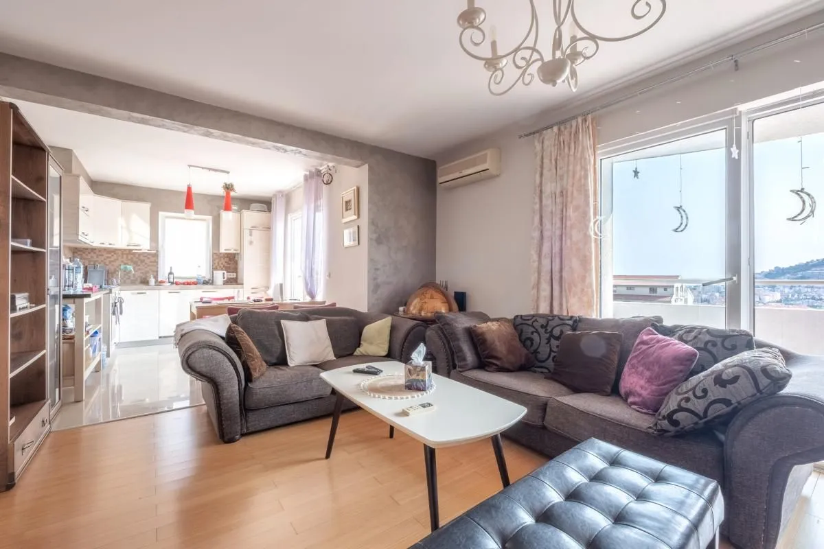 Prodaja, dvosoban stan, 76m², Budva, Crna Gora