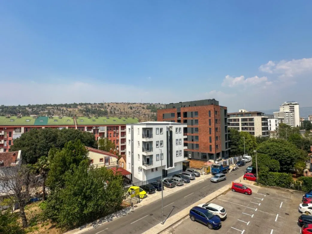 Prodaja, dvosoban stan, 72m², Pod Goricom, Podgorica