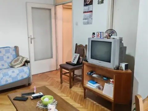 Prodaja, jednosoban stan, 32m², Kragujevac, Srbija - image 2