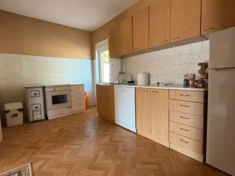 Rent, house, 120m², Marići, Tivat - image 2