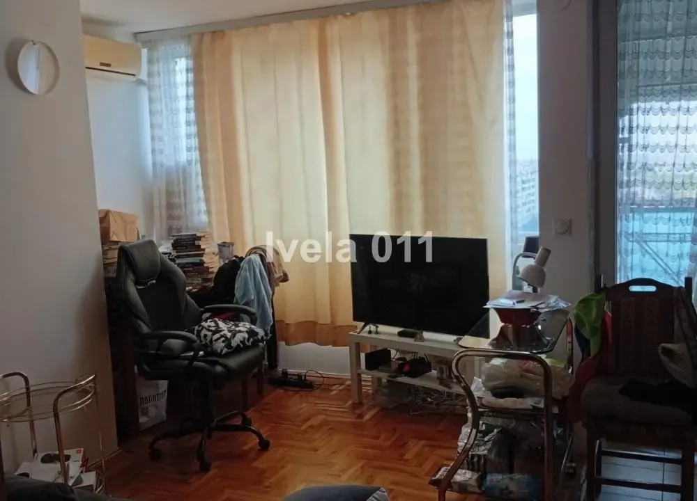 Prodaja, stan, 32m², Brace Jerković, Voždovac Sve Podlokacije