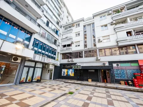 Rent, office space, 150m², Preko Morače, Podgorica - image 18