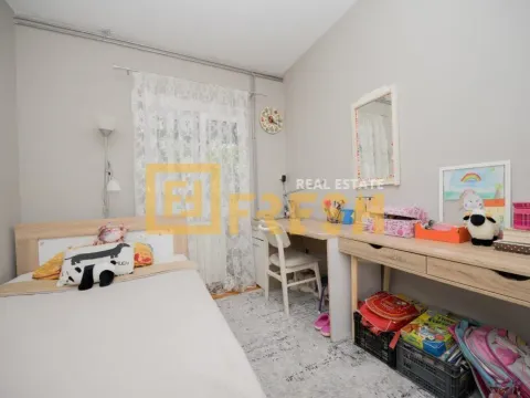 Prodaja, kuća, 350m², Vranići, Podgorica - image 13