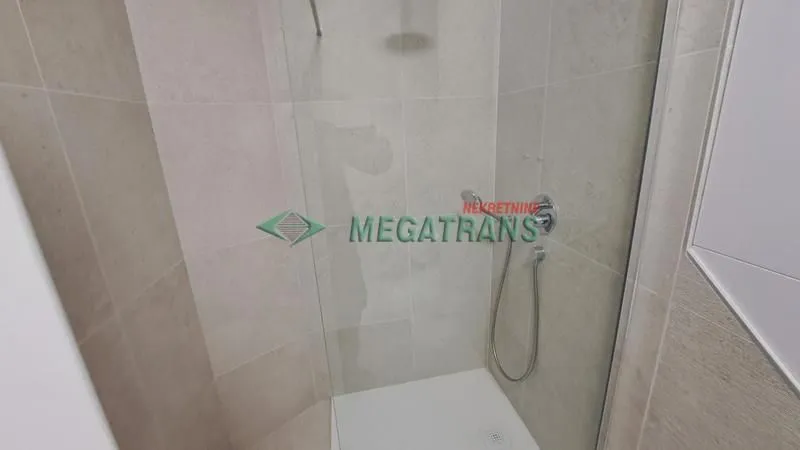 Rent, house, 247m², Petrovaradin, Novi Sad