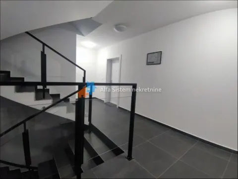 Izdavanje, trosoban stan, 70m², Višnjička Banja, Palilula Sve Podlokacije - image 8