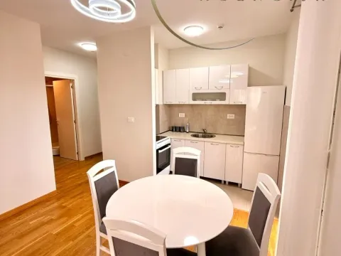Rent, one bedroom apartment, 45m², City Kej, Podgorica - image 2