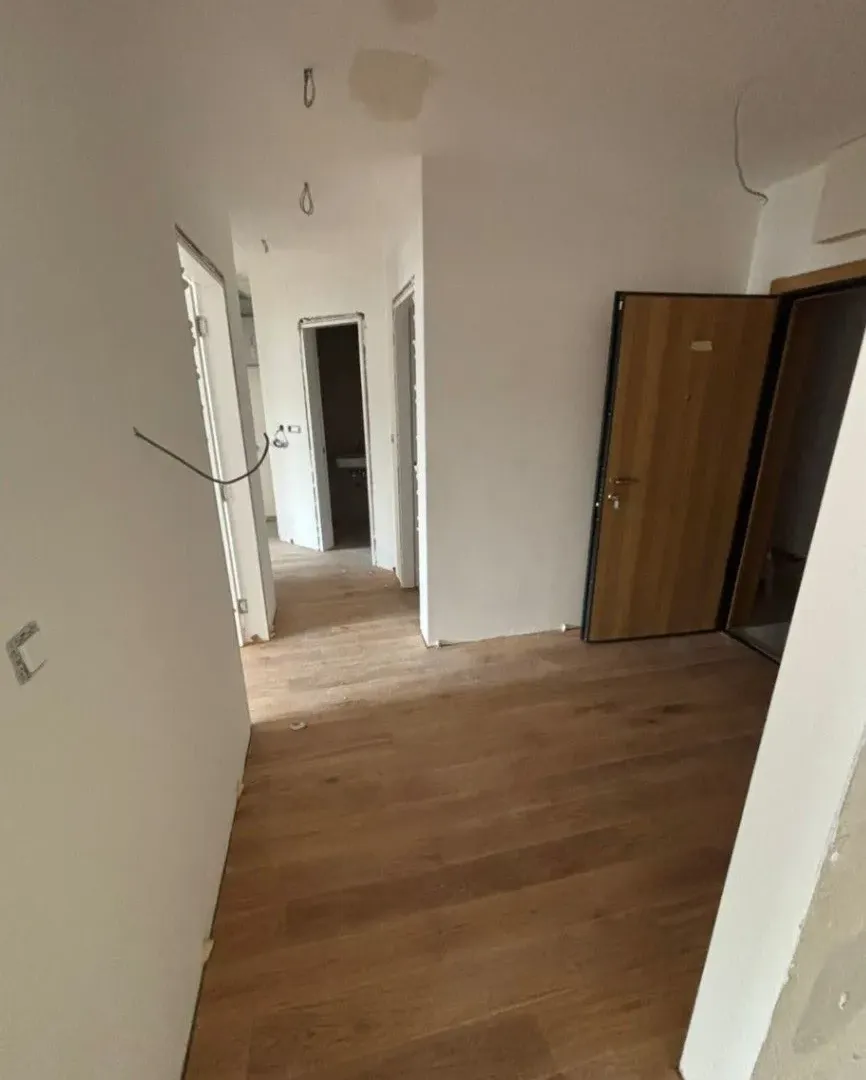 Prodaja, dvosoban stan, 79m², Tološka šuma, Podgorica
