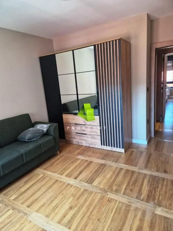 Rent, office space, 344m², Palilula, Niš