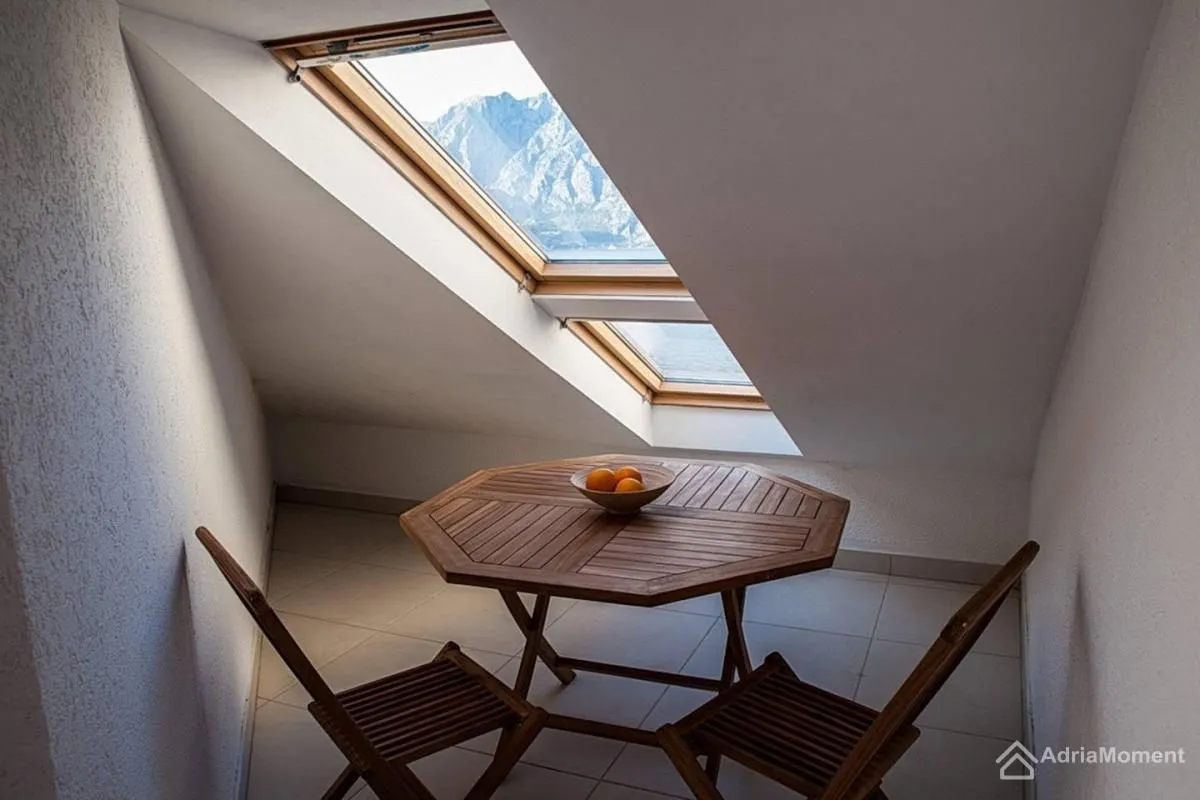 Sale, one bedroom apartment, 54m², Prčanj, Kotor