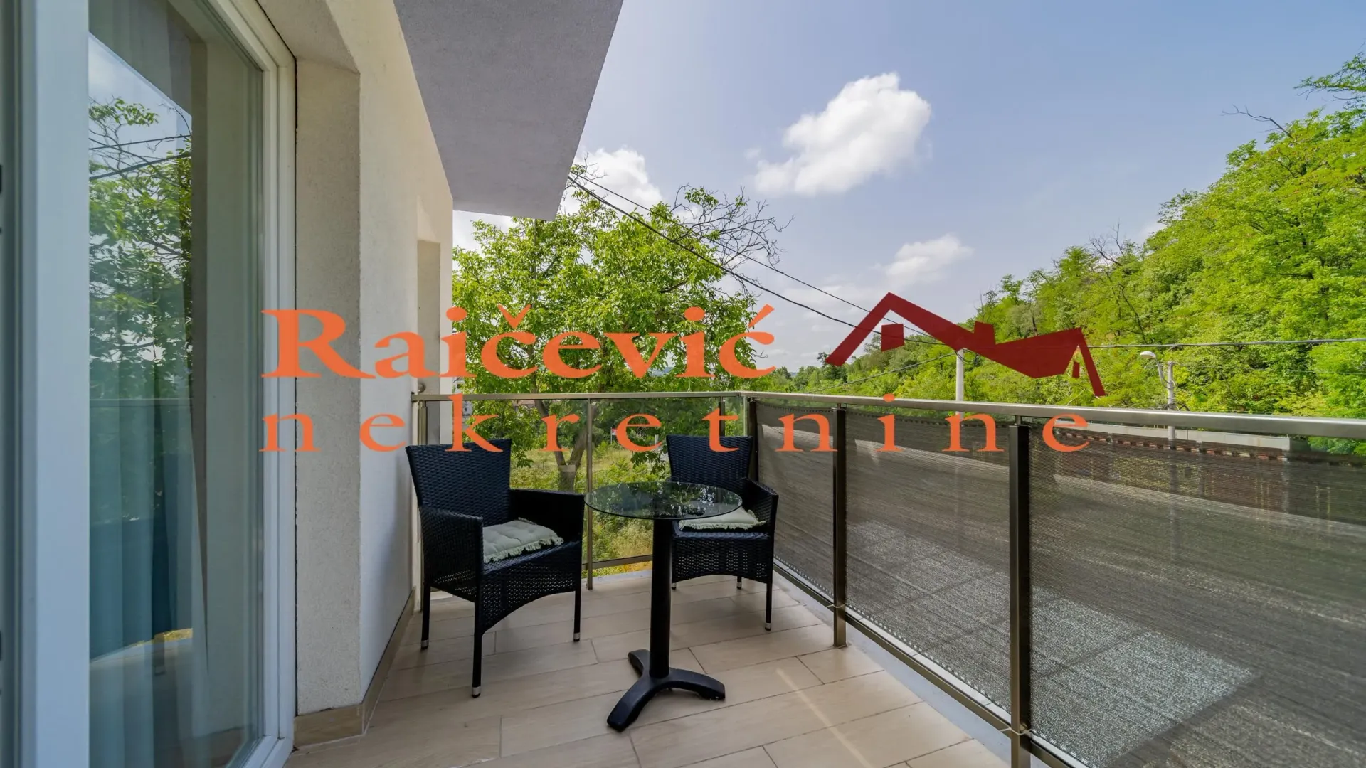 Prodaja, četvorosoban stan, 145m², Savski Venac, Beograd