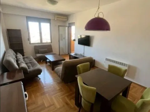 Izdavanje, jednosoban stan, 51m², Stari Aerodrom, Podgorica - image 4