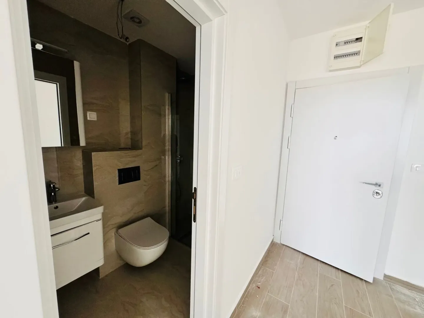 Sale, two bedroom apartment, 47m², Bečići, Budva