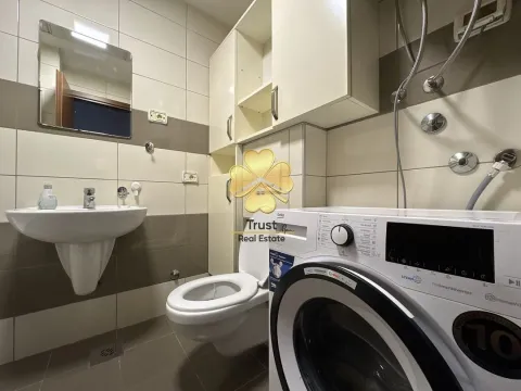 Izdavanje, jednosoban stan, 50m², City Kvart, Podgorica - image 7