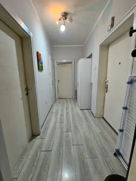 Prodaja, jednosoban stan, 52m², Centar, Podgorica - image 8