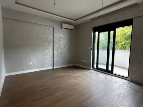 Prodaja, jednosoban stan, 40m², Bečići, Budva