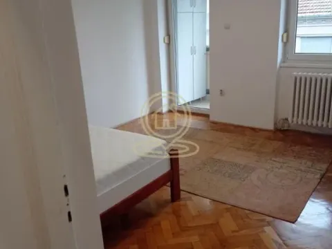 Izdavanje, trosoban stan, 82m², Centar, Novi Sad - image 11