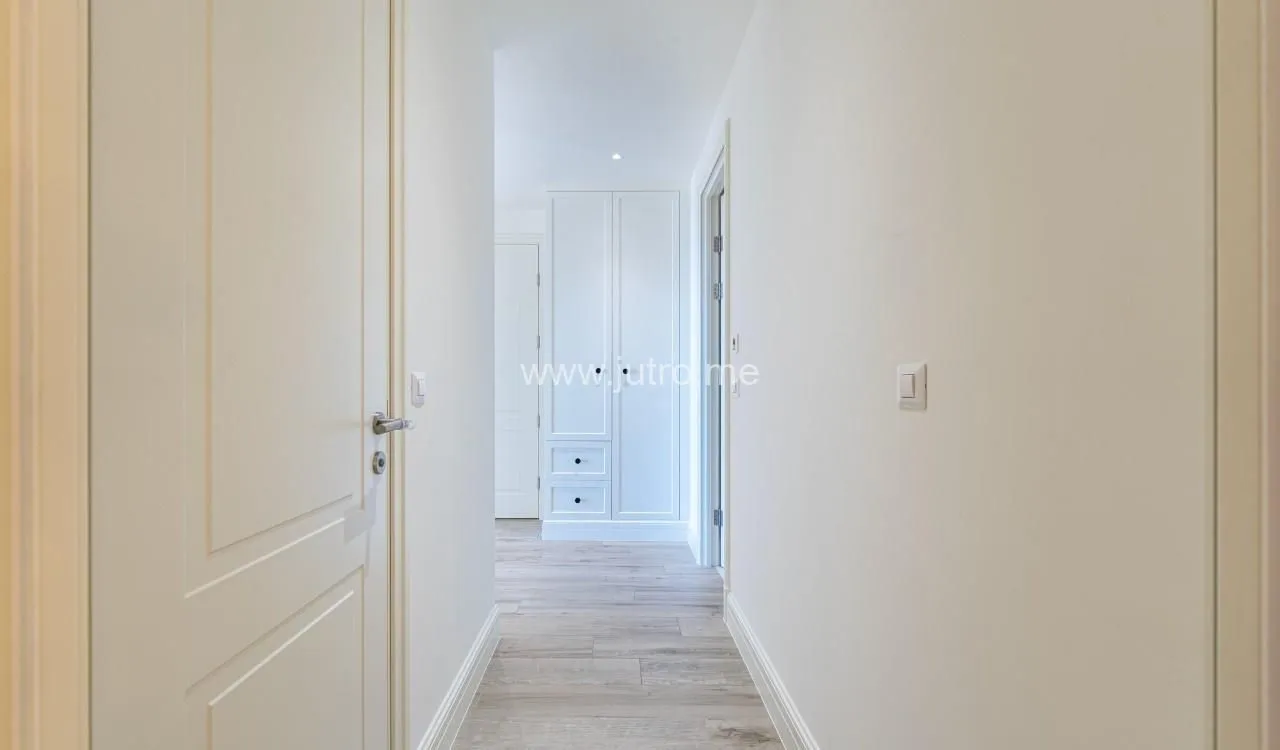 Prodaja, trosoban stan, 190m², Luštica Bay, Tivat