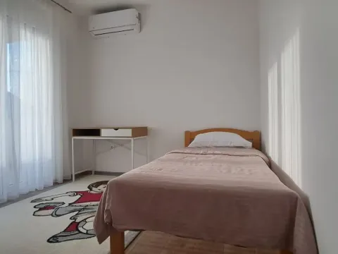 Rent, three bedroom apartment, 100m², Zagorič, Podgorica - image 10