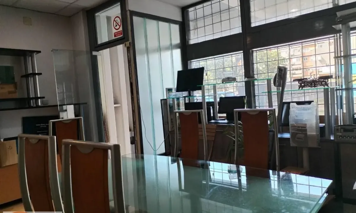 Prodaja, poslovni prostor, 191m², Voždovačka Crkva, Voždovac Sve Podlokacije