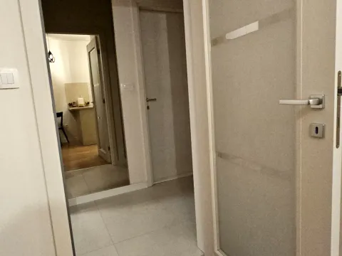 Rent, four bedroom apartment, 49m², Central Point, Podgorica - image 6