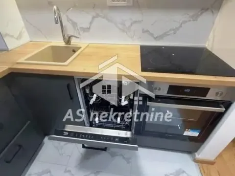 Izdavanje, dvosoban stan, 48m², Cvetkova Pijaca, Zvezdara Sve Podlokacije - image 5