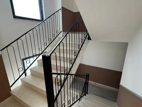 Rent, three bedroom apartment, 100m², Zagorič, Podgorica - image 6